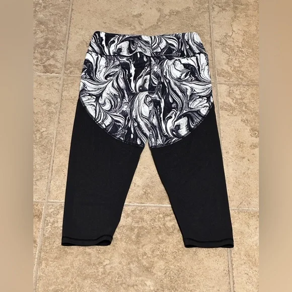 Victoria Sport Knockout capri Athletic Wear - Picture 2 of 4